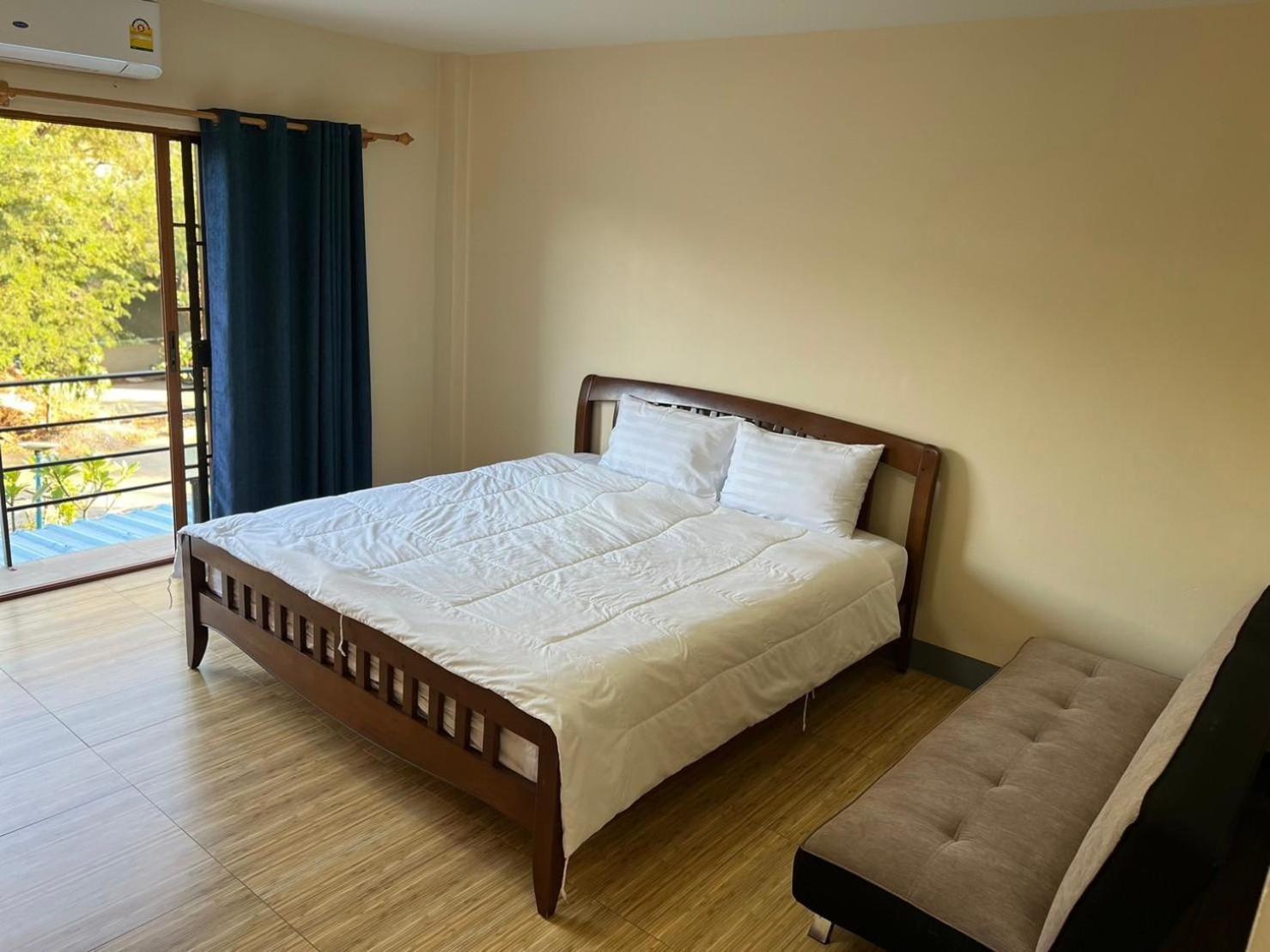 V Tharm Hotel Udon Thani Exterior foto