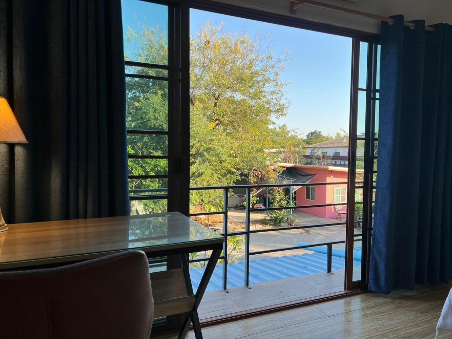 V Tharm Hotel Udon Thani Exterior foto